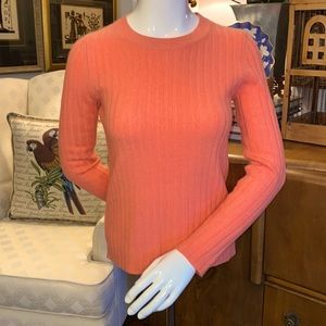 🌸 SOLD SOLD SOLD BANANA REPUBLIC SWEATER